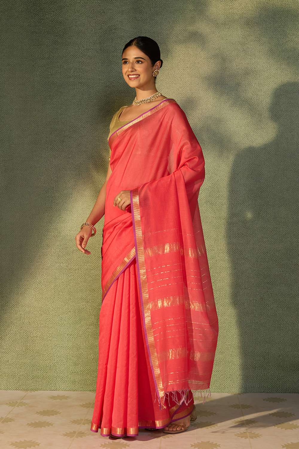 Dark Pink Woven Pure Silk Cotton Maheshwari Saree image number null