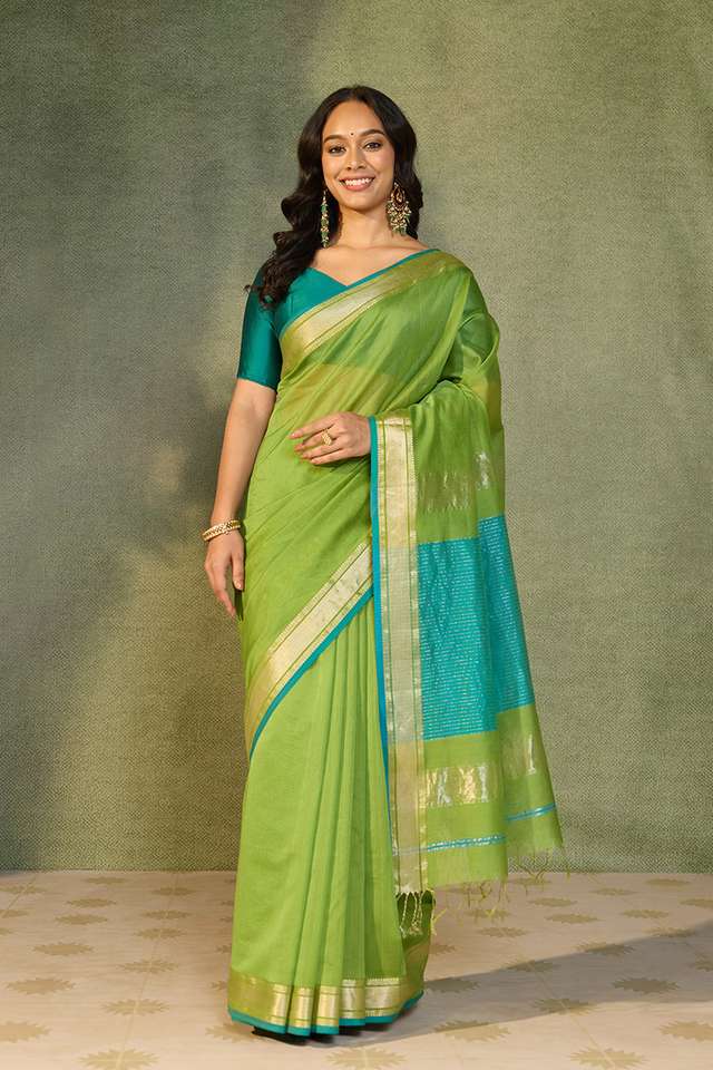 Light Green Woven Pure Silk Cotton Maheshwari Saree thumbnail image number null