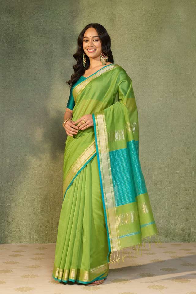 Light Green Woven Pure Silk Cotton Maheshwari Saree thumbnail image number null