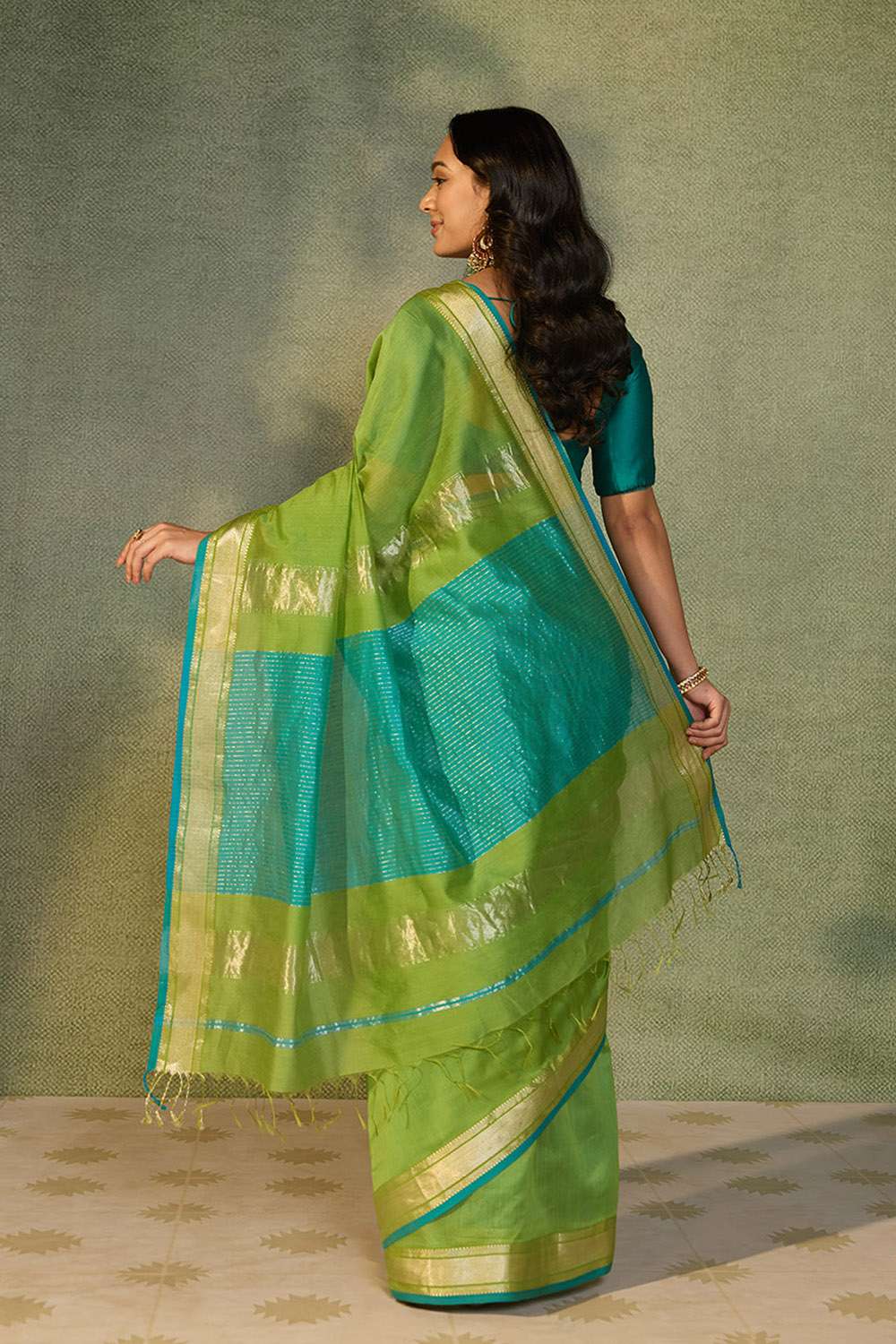 Light Green Woven Pure Silk Cotton Maheshwari Saree image number null