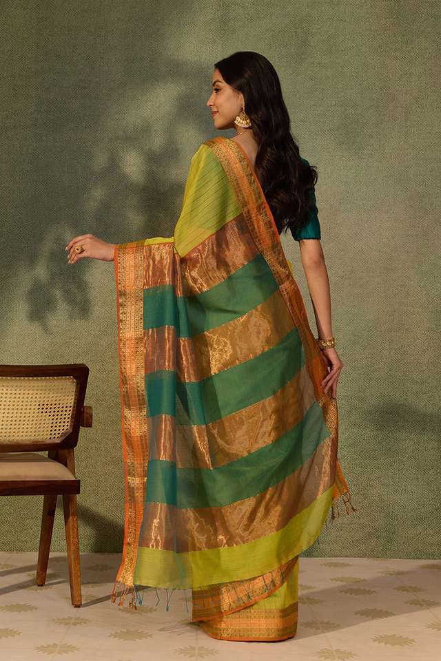 Light Green Woven Pure Silk Cotton Maheshwari Saree thumbnail image number null