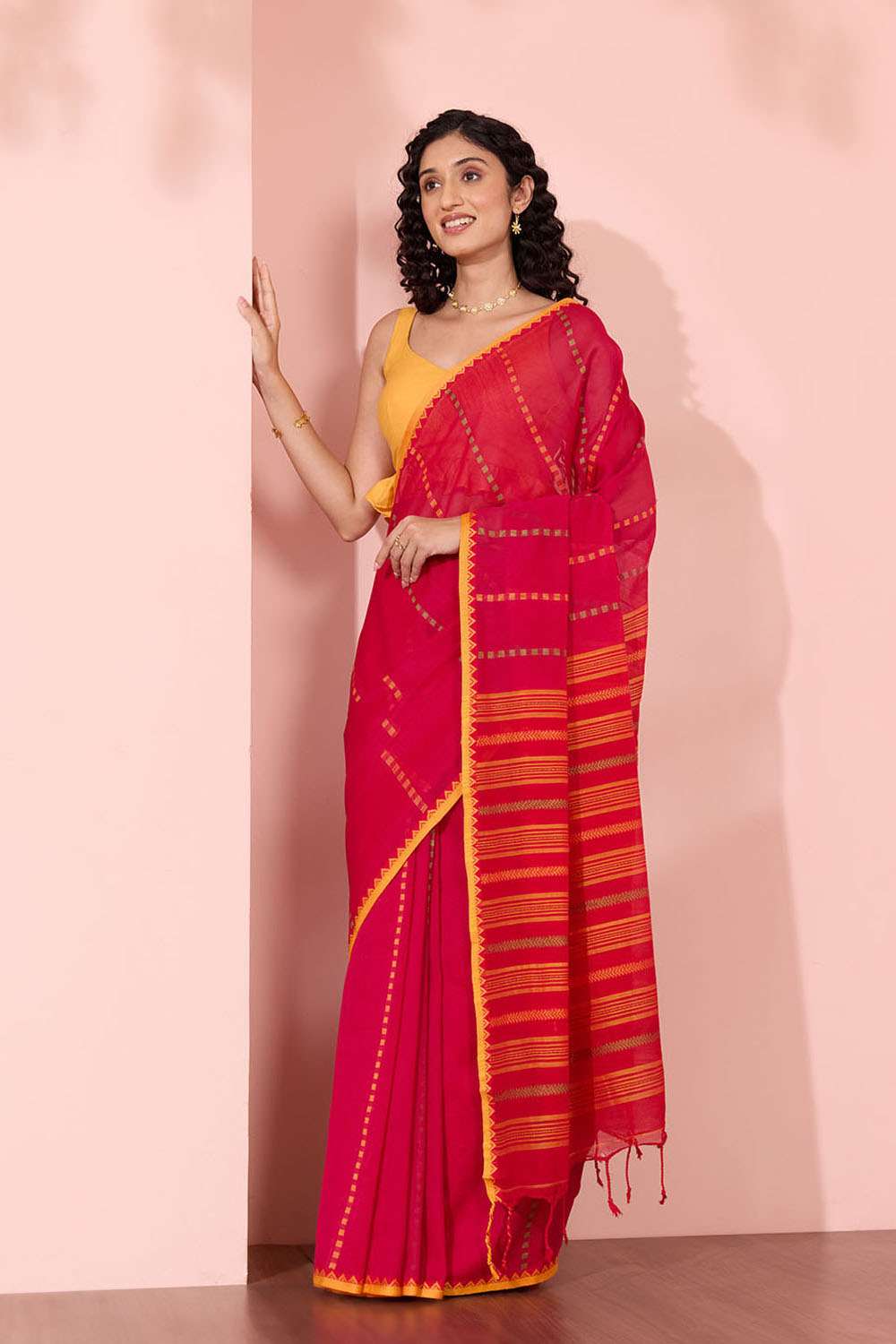 Dark Pink Woven Pure Cotton Bengal Saree image number null