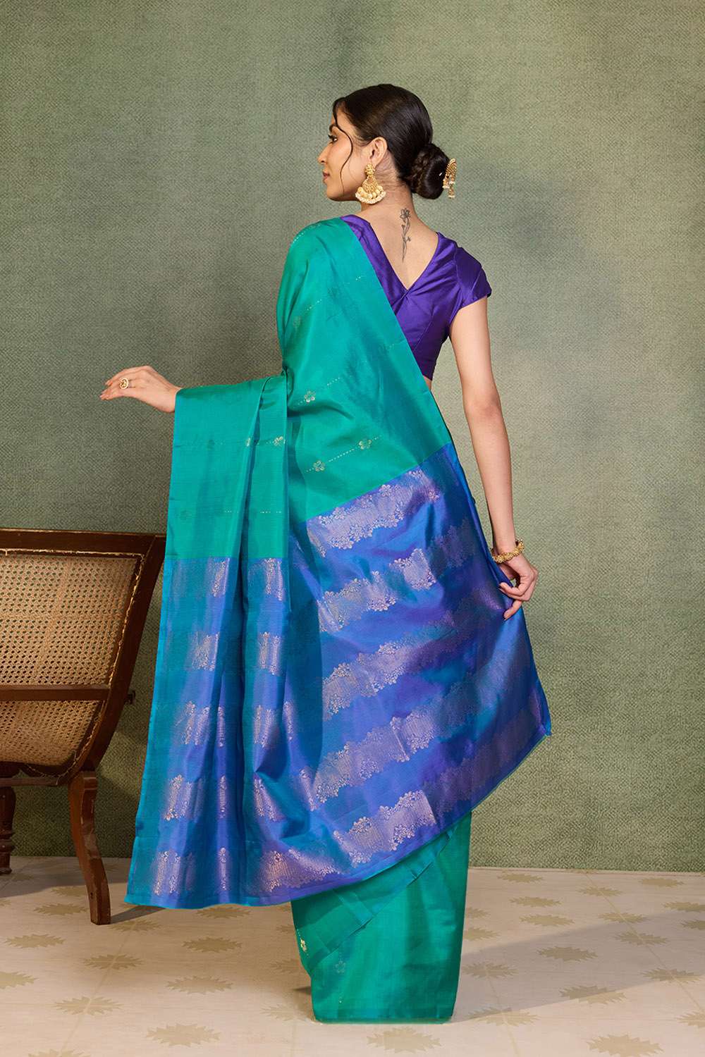 Dark Green Woven Soft Pure Silk Saree image number null
