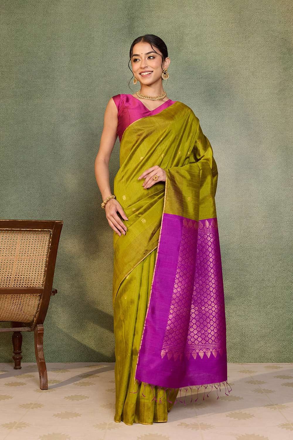 Green Woven Soft Pure Silk Saree image number null