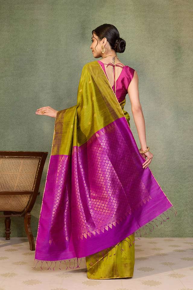 Green Woven Soft Pure Silk Saree thumbnail image number null