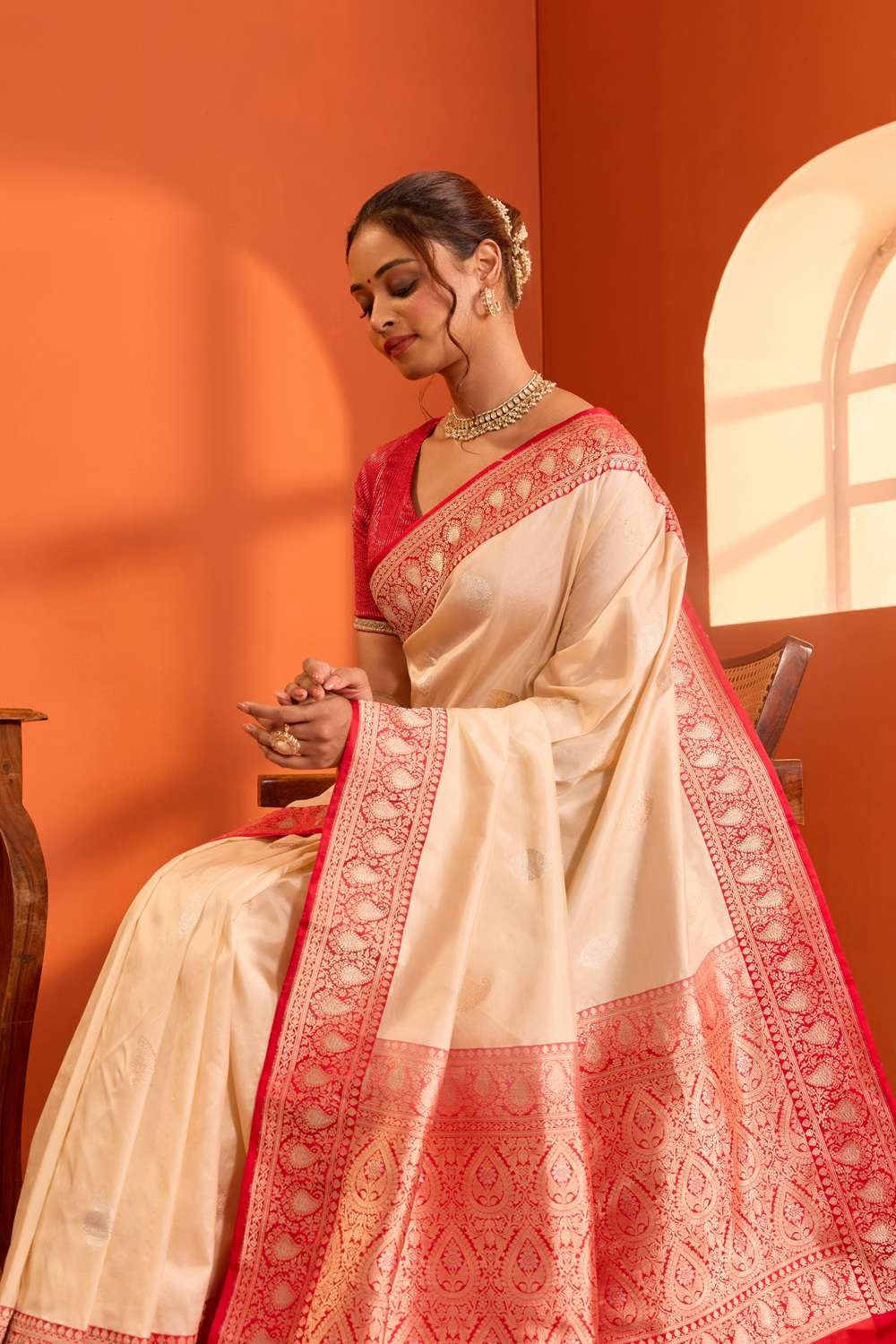 Beige Pure Silk Kadwa Banarasi Saree image number null