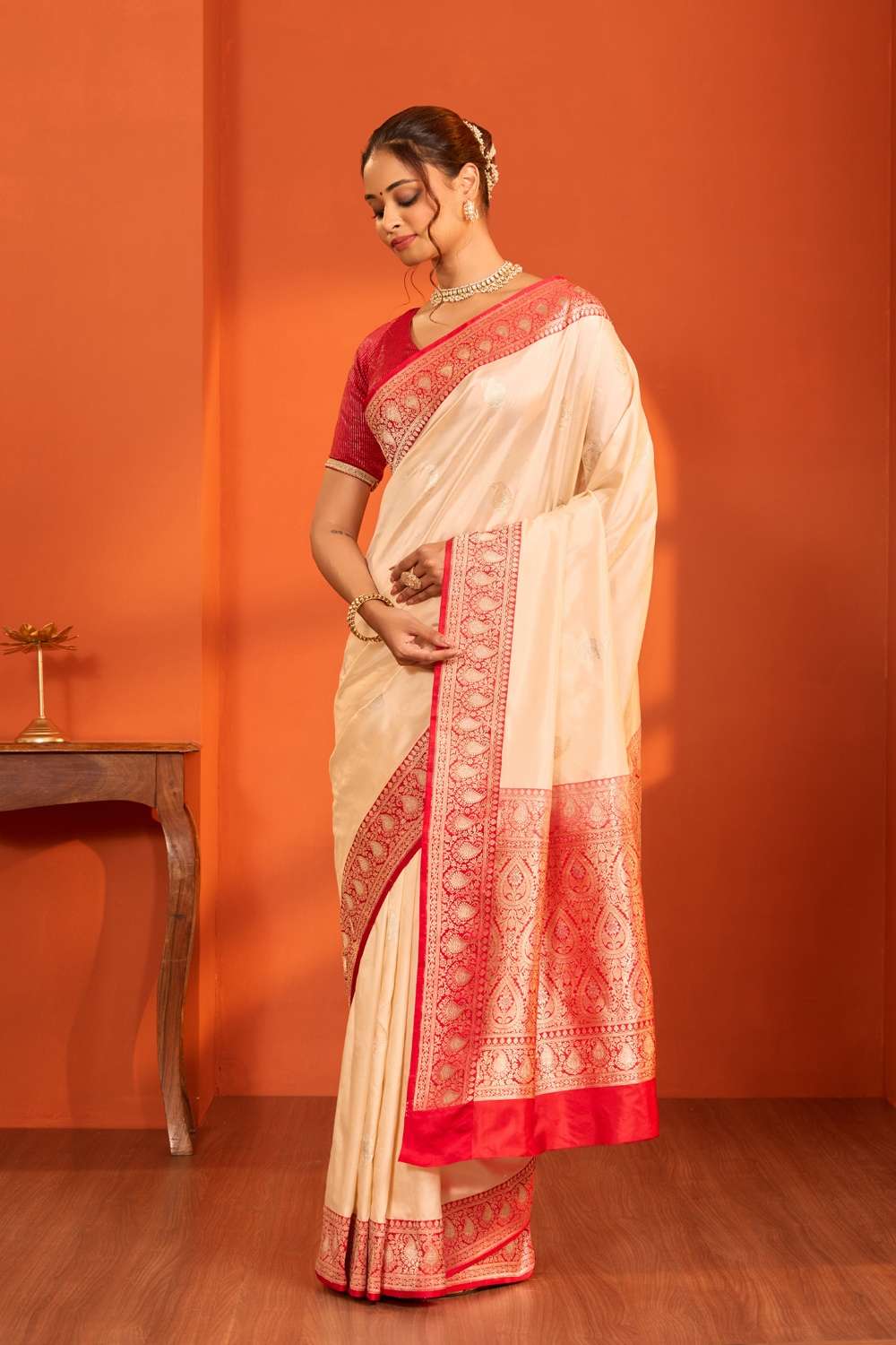 Beige Pure Silk Kadwa Banarasi Saree image number null