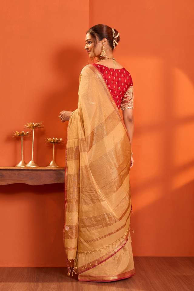 Beige Woven Pure Tissue Cotton Maheshwari Saree thumbnail image number null