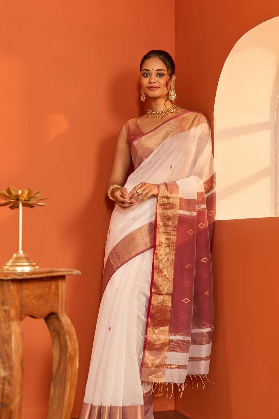 Off White Woven Pure Silk Cotton Maheshwari Saree