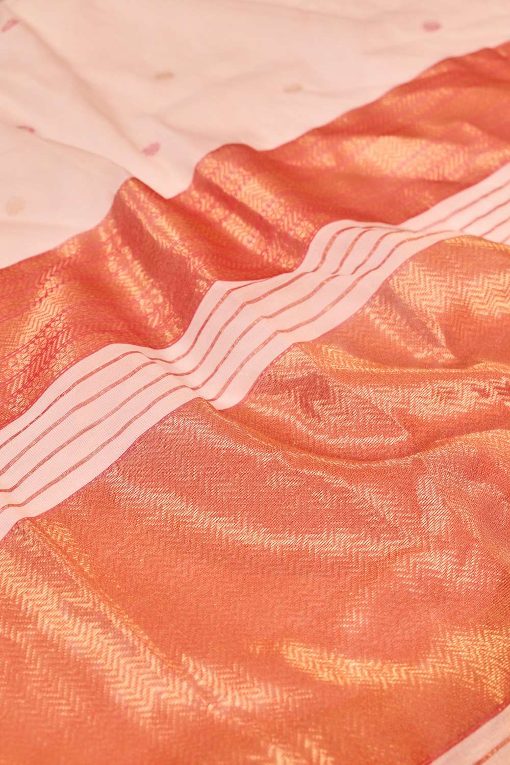 Off White Woven Pure Tissue Cotton Maheshwari Saree image number null