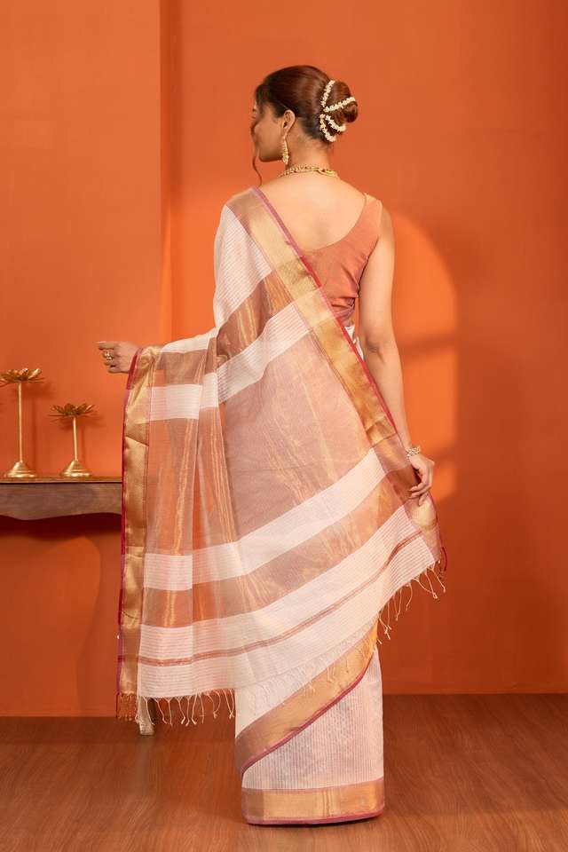 Off White Woven Pure Silk Cotton Maheshwari Saree thumbnail image number null