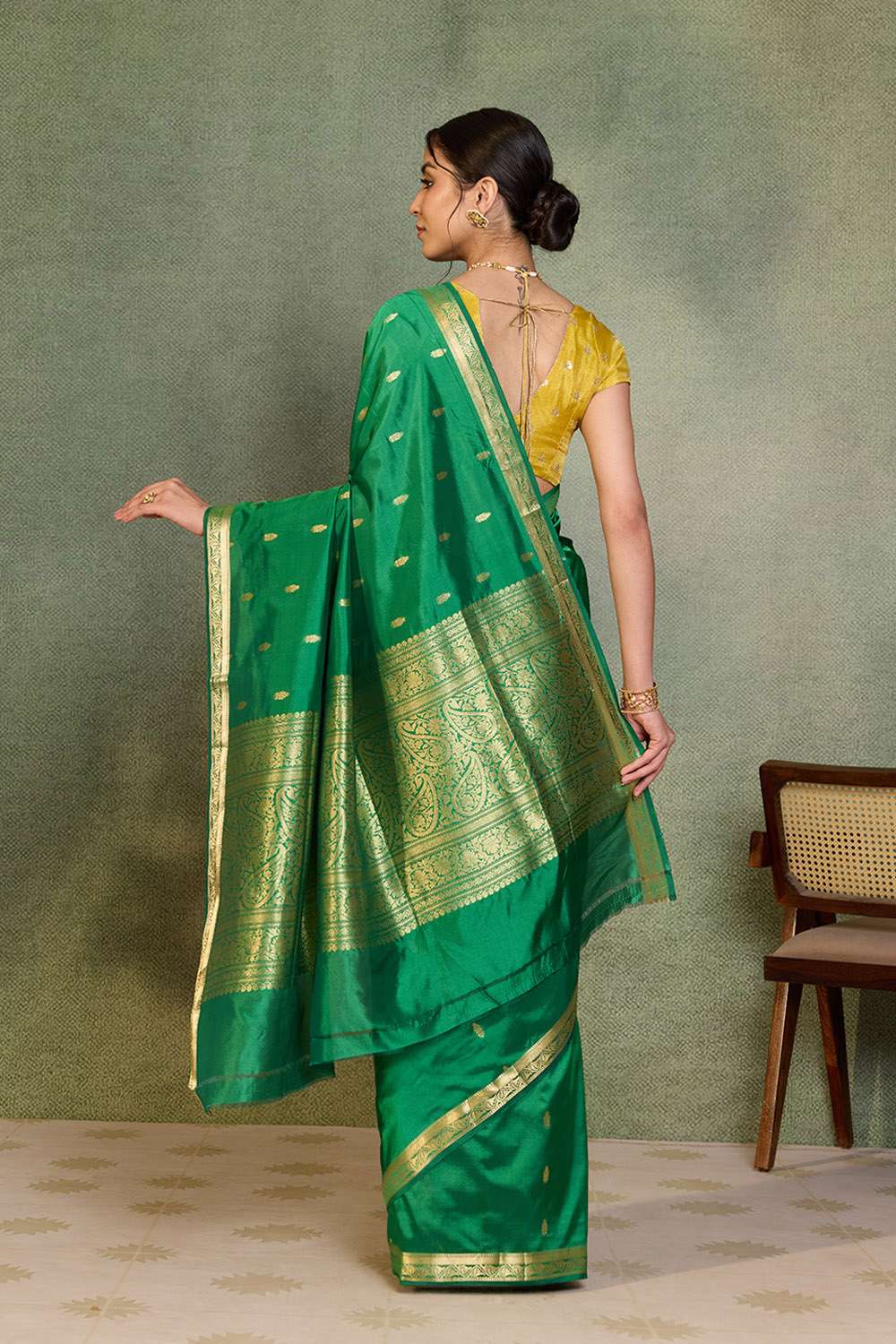 Green Silk Viscose Cutwork Banarasi Inspired Design Saree image number null