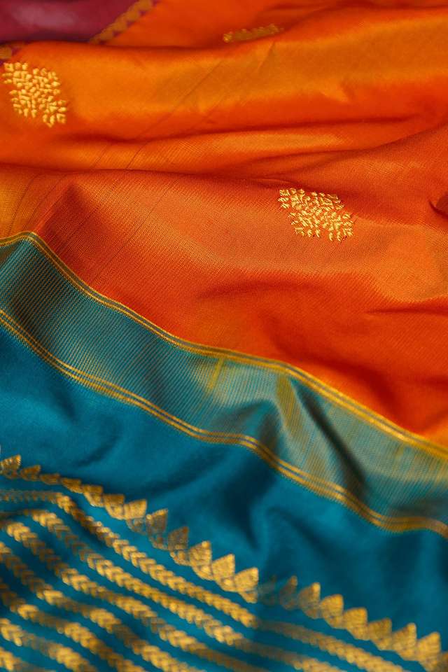 Dark Orange Pure Silk Woven Kanjivaram Saree thumbnail image number null