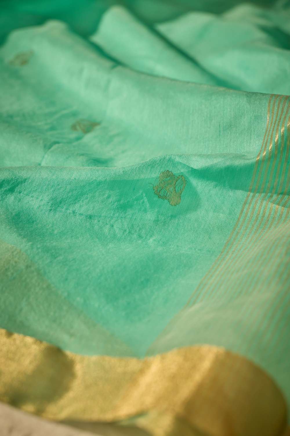Light Green Woven Pure Silk Cotton Chanderi Saree image number null