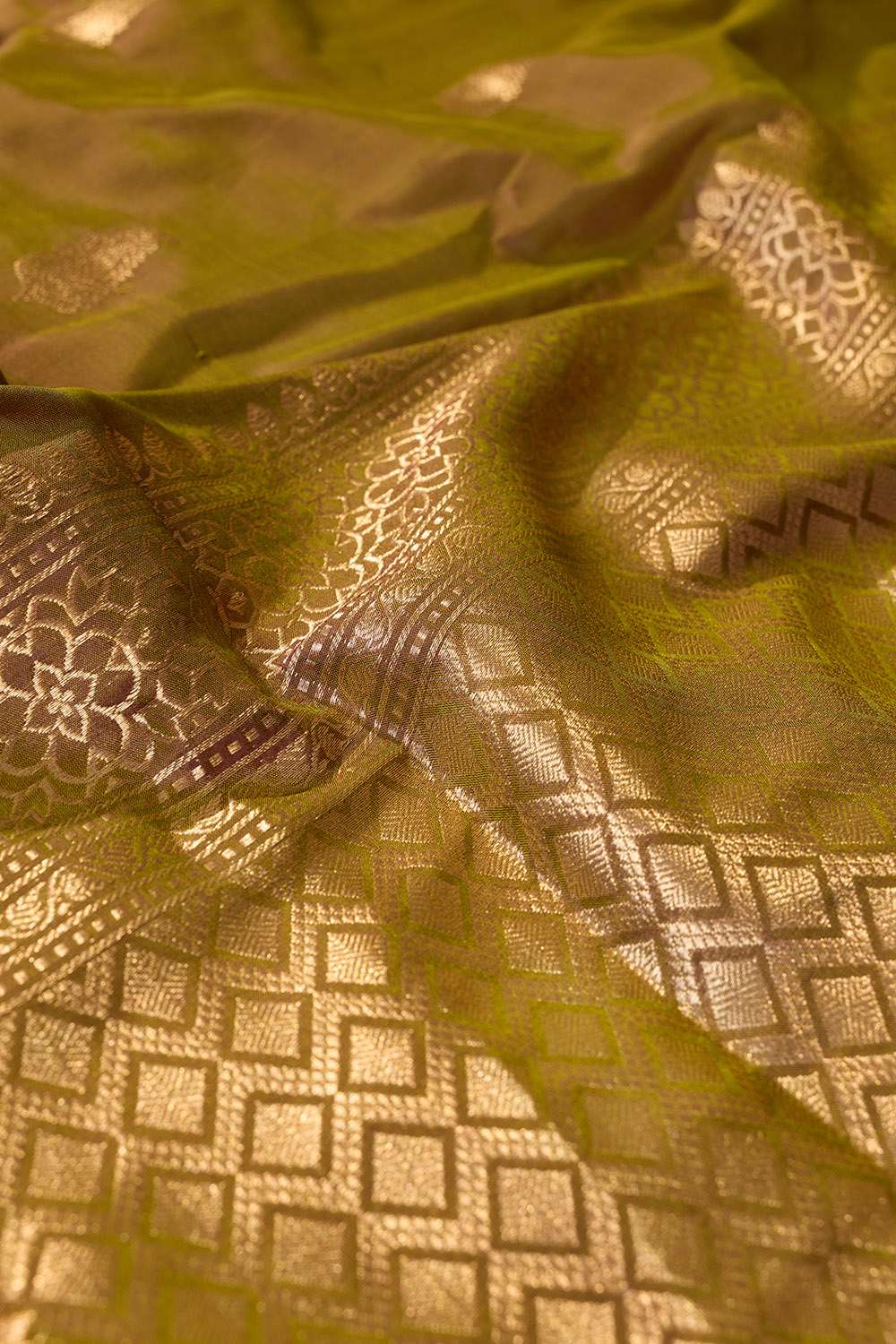 Green Silk Viscose Kadwa Banarasi Saree image number null