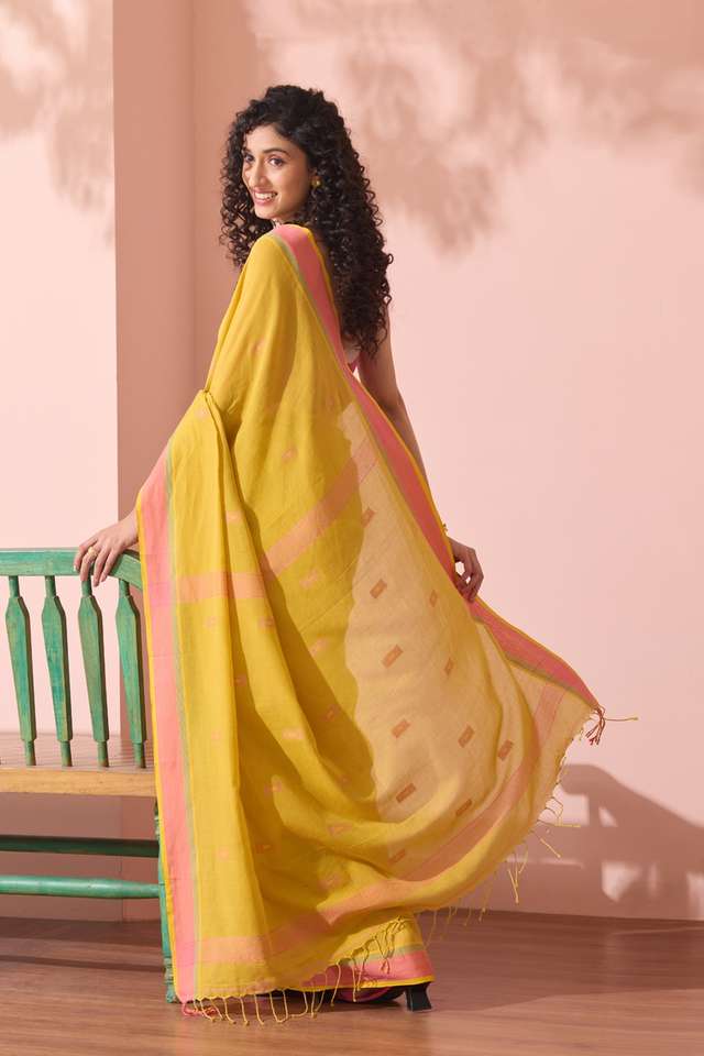 Yellow Woven Pure Cotton Bengal Saree thumbnail image number null