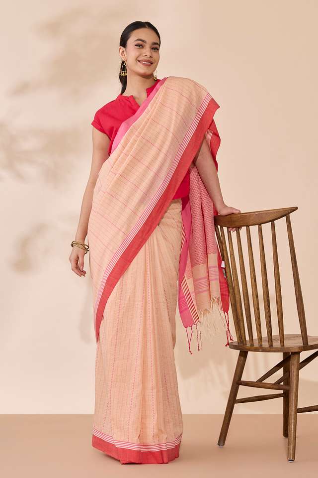 Beige Woven Pure Cotton Bengal Saree image number