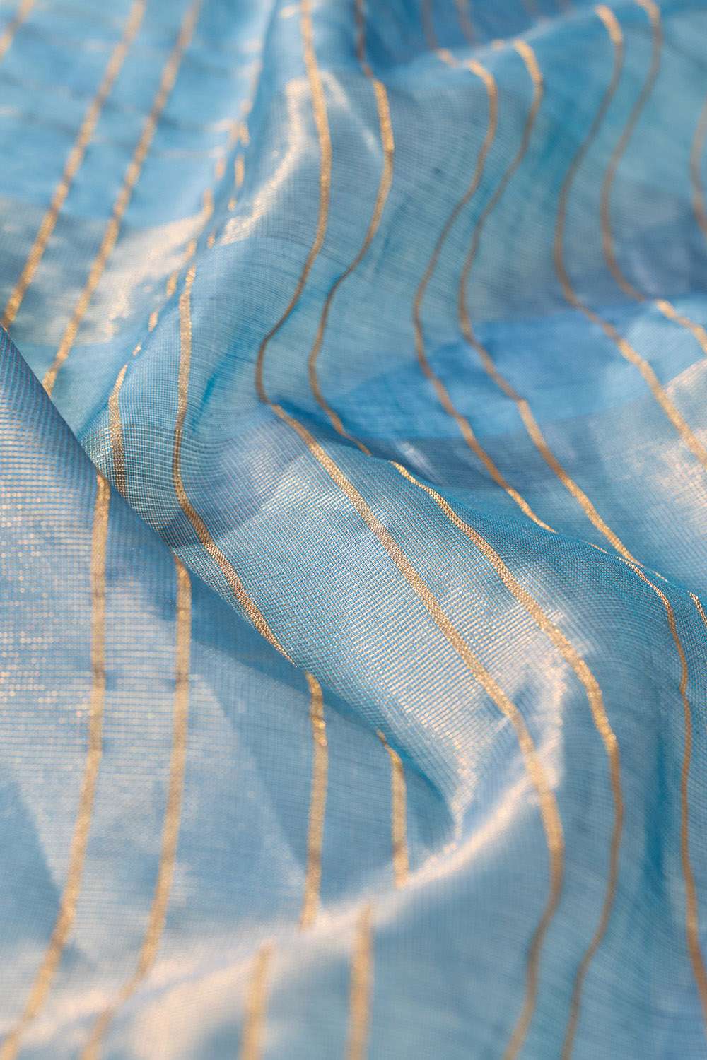 Blue Woven Pure Silk Cotton Saree image number null