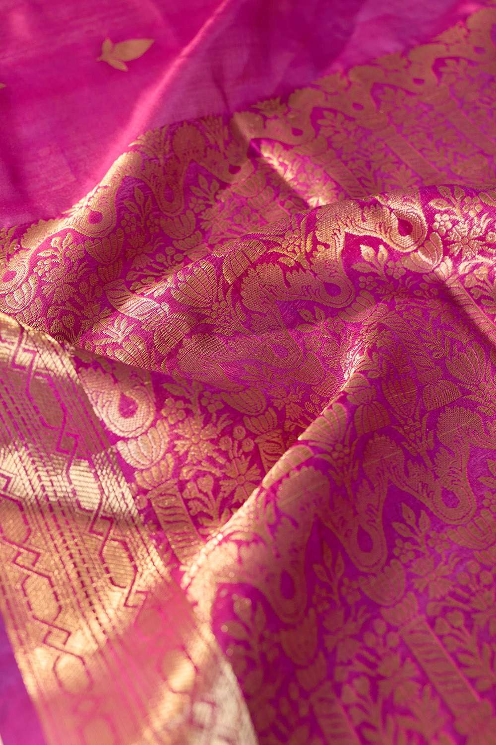 Dark Pink Silk Viscose Cutwork Banarasi Inspired Design Saree image number null