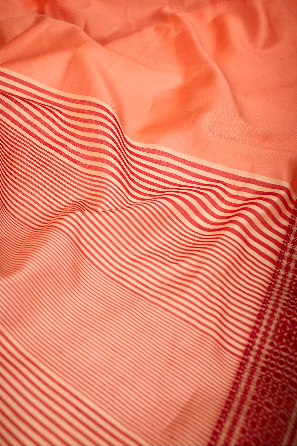 Orange Woven Pure Silk Cotton Maheshwari Saree image number null