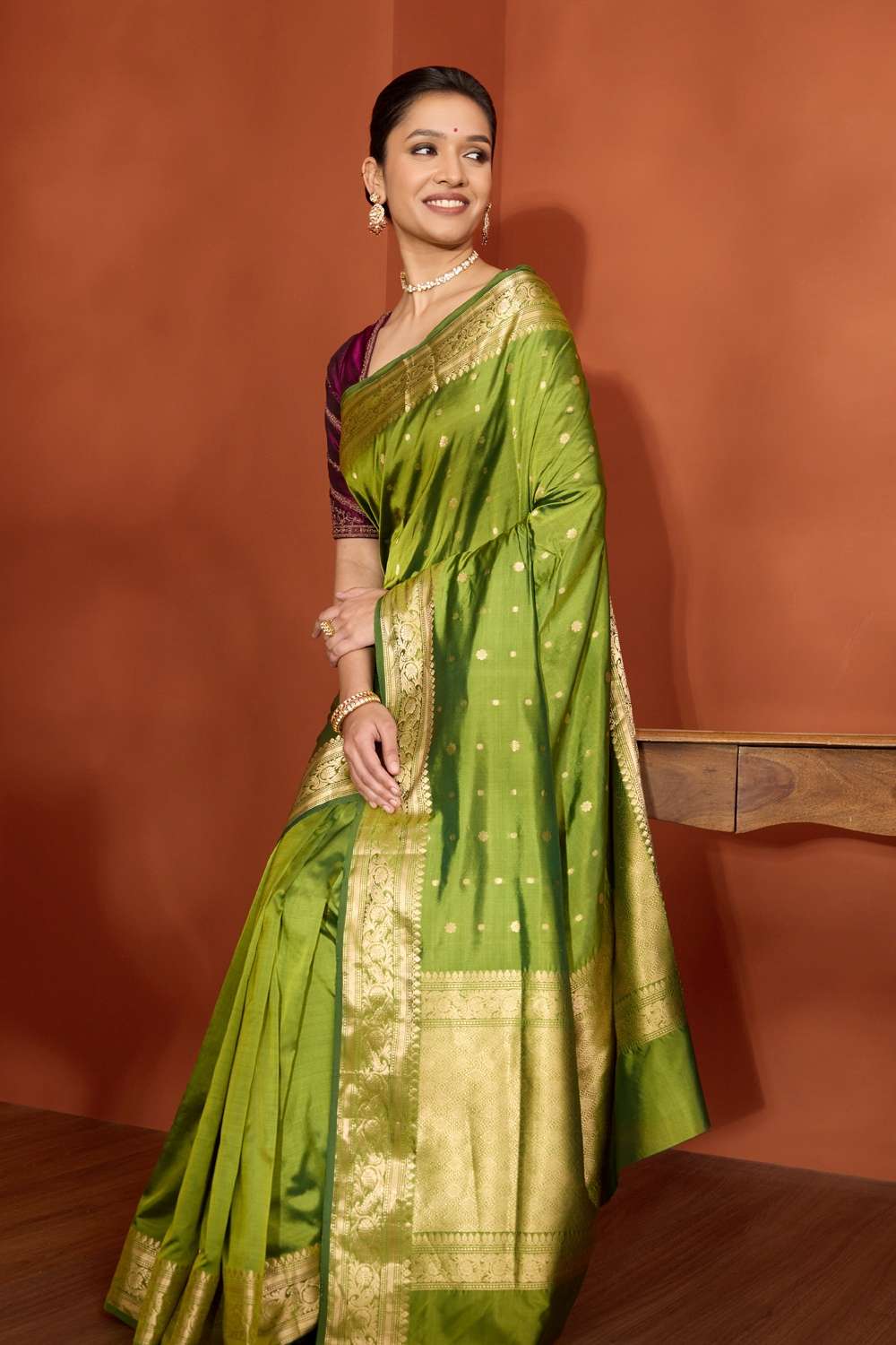 Green Silk Viscose Cutwork Banaras Inspired Design Saree image number null