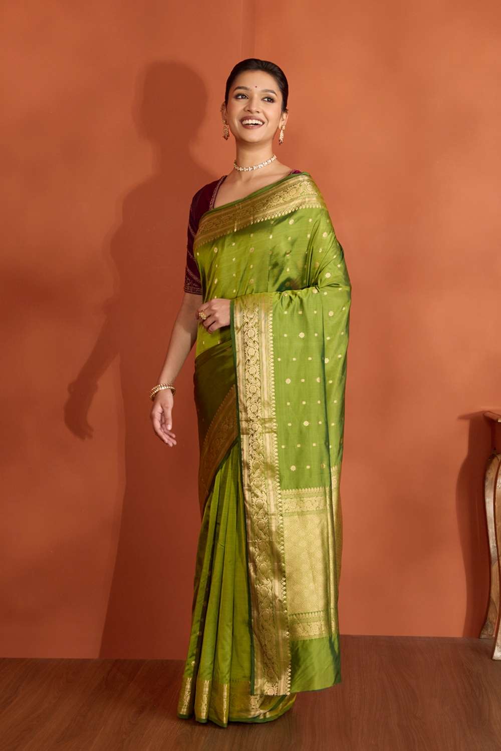 Green Silk Viscose Cutwork Banaras Inspired Design Saree image number null