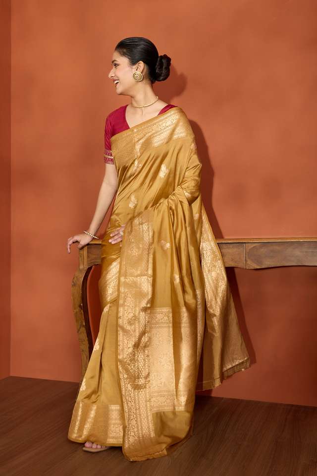 Brown Silk Viscose Kadwa Banaras Inspired Design Saree thumbnail image number null
