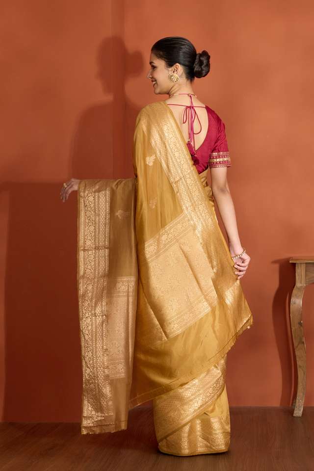 Brown Silk Viscose Kadwa Banaras Inspired Design Saree thumbnail image number null