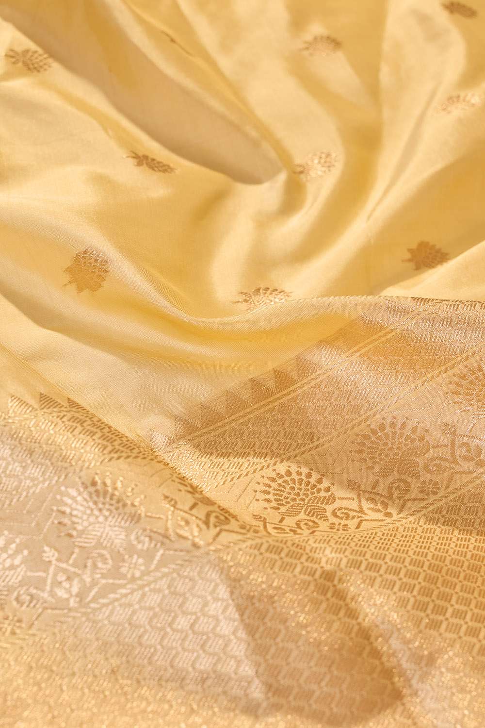 Beige Banarasi Inspired Design Silk Viscose Kadwa Saree image number null