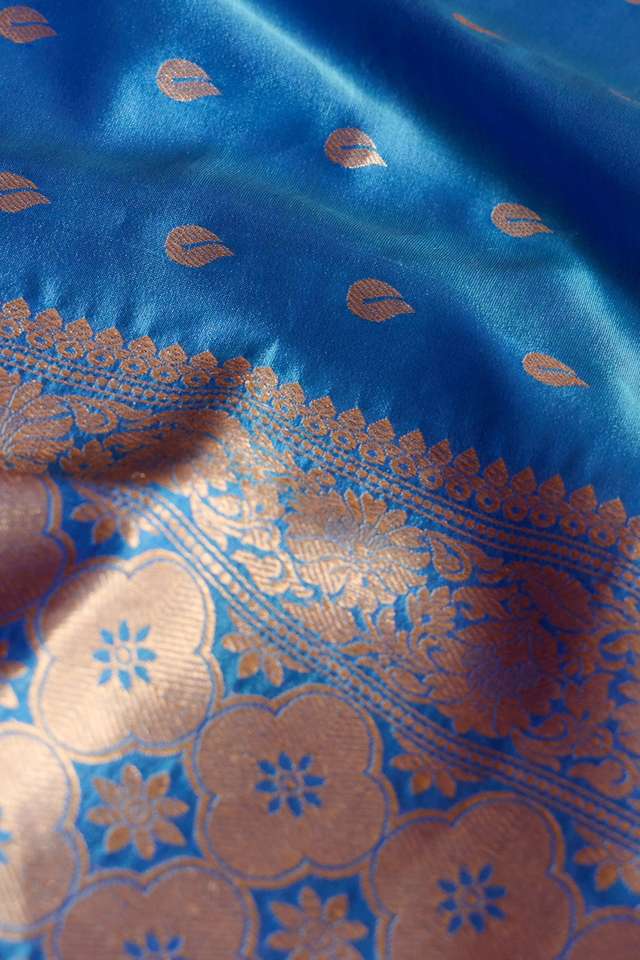 Blue Silk Viscose Banaras Cutwork Saree thumbnail image number null