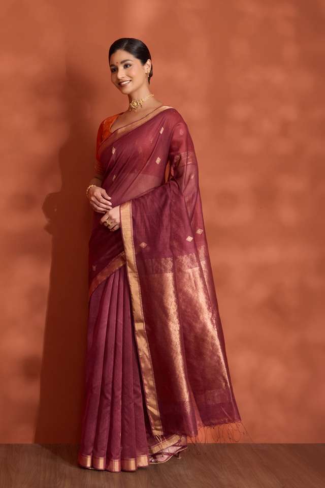 Dark Red Woven Pure Silk Cotton Bengal Saree thumbnail image number null