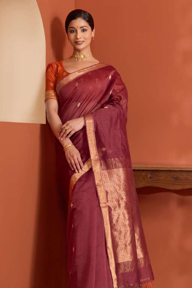 Dark Red Woven Pure Silk Cotton Bengal Saree thumbnail image number null