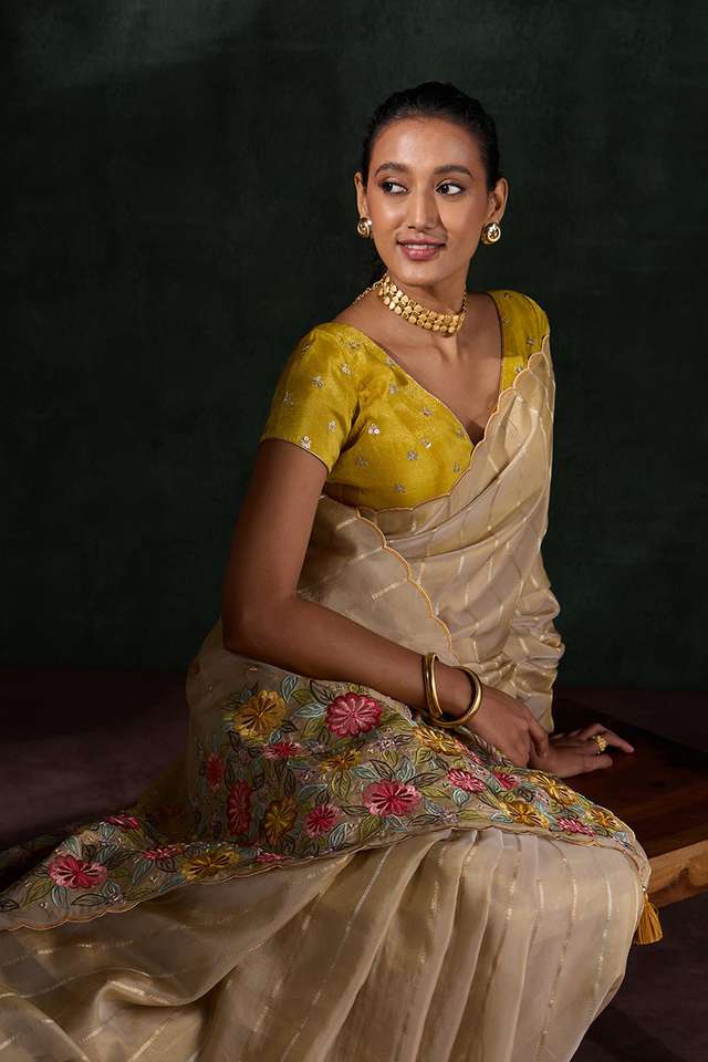 Beige Woven Viscose Tissue Saree image number