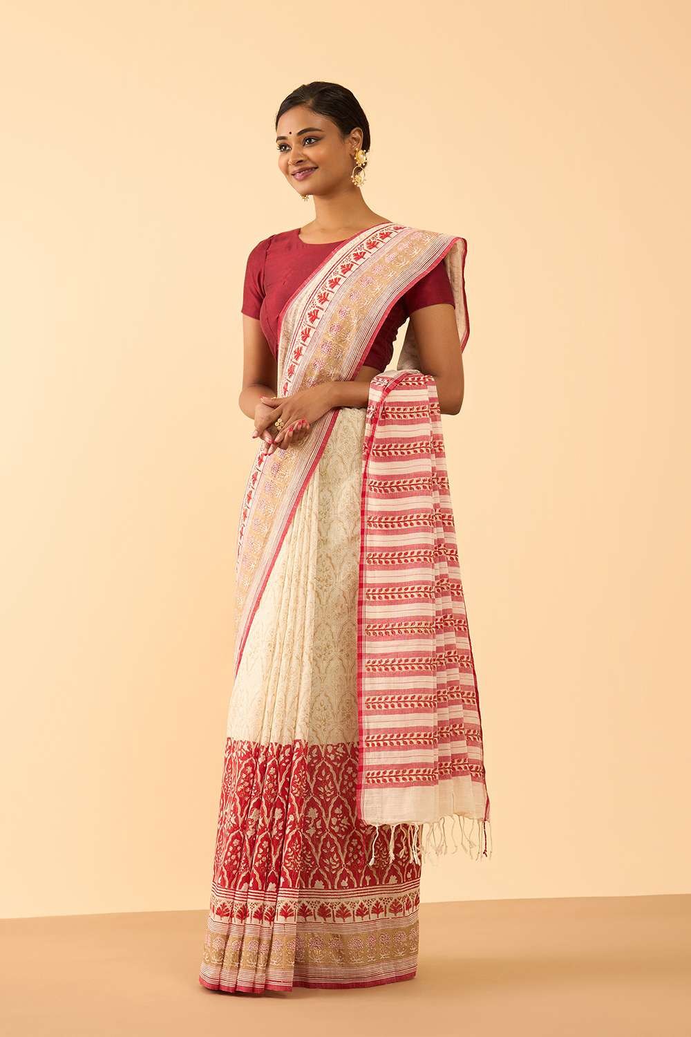 Off White Pure Cotton Block Printed Bengal Saree image number null