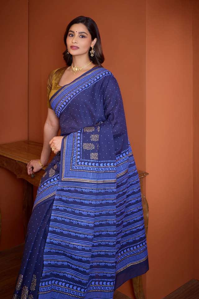 Dark Blue Pure Cotton Mulmul Bengal Block Printed Saree thumbnail image number null