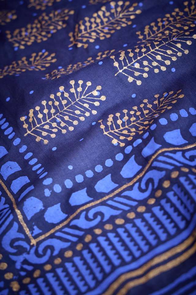 Dark Blue Pure Cotton Mulmul Bengal Block Printed Saree thumbnail image number null