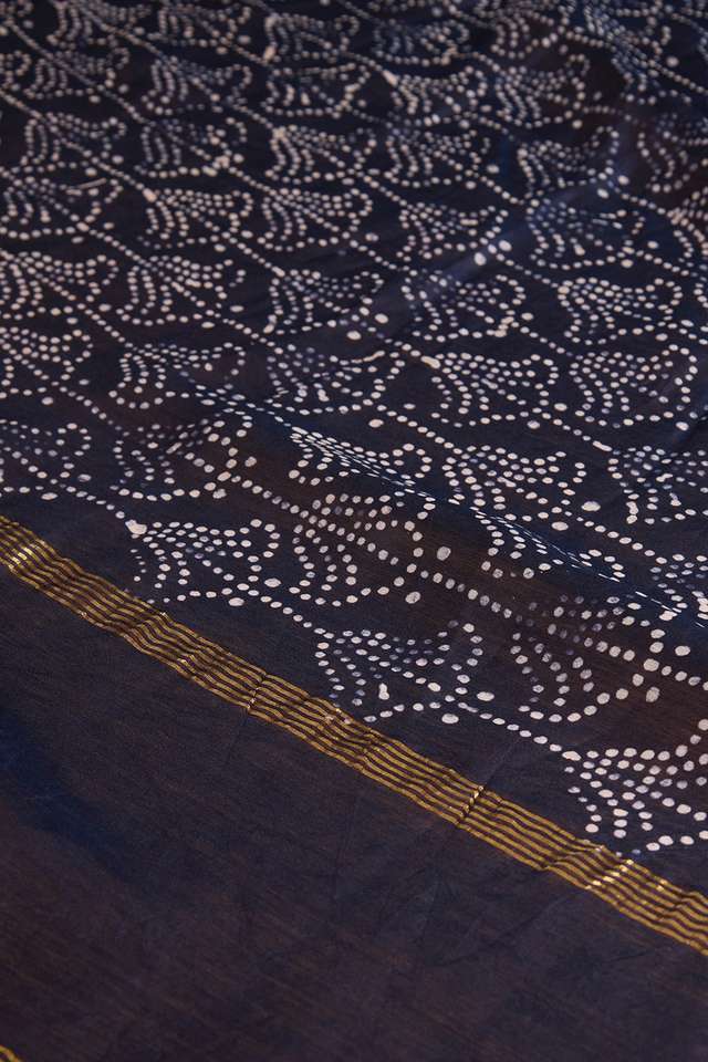 Dark Blue Pure Silk Cotton Batik Saree thumbnail image number null