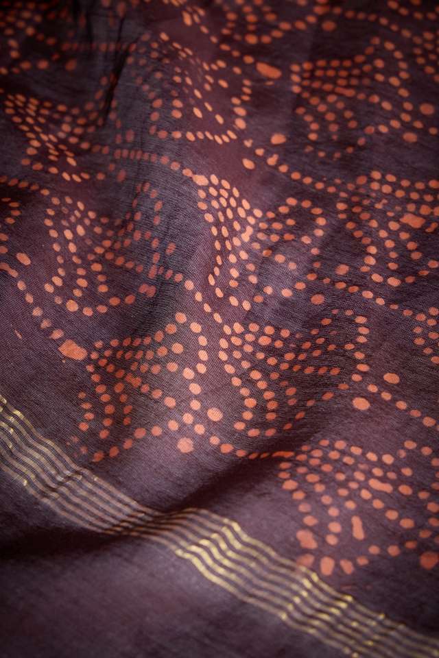 Brown Pure Silk Cotton Ujjain Batik Saree thumbnail image number null