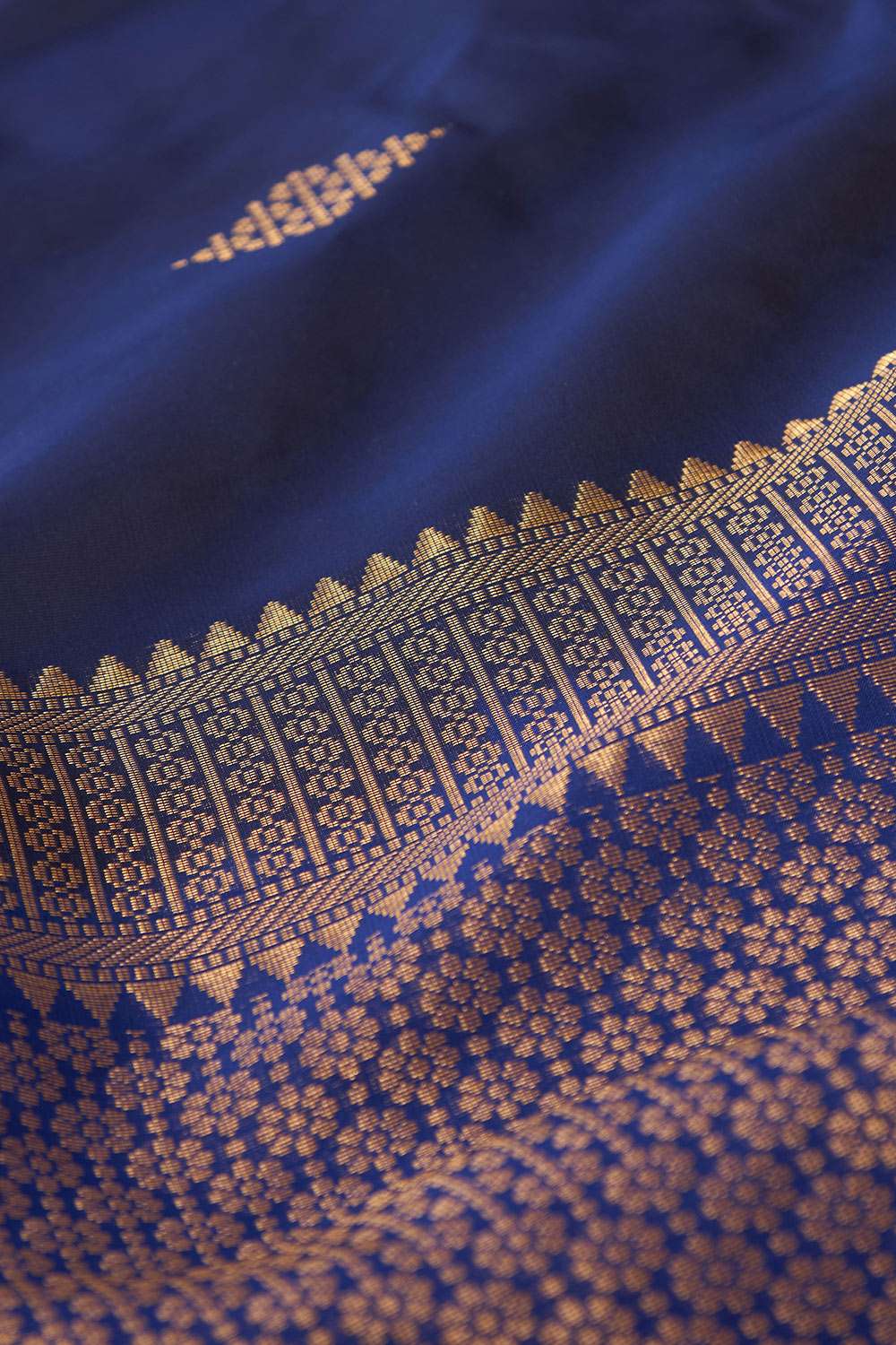 Dark Blue Woven Silk Viscose Saree image number null