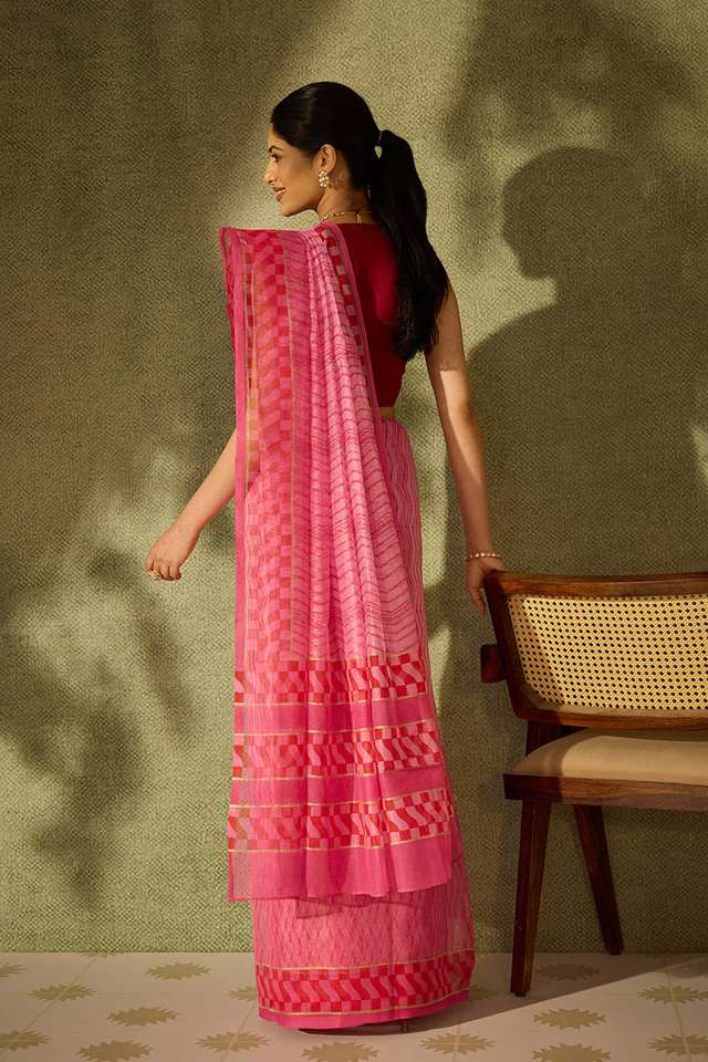 Dark Pink Pure Silk Cotton Block Printed Bengal Saree thumbnail image number null
