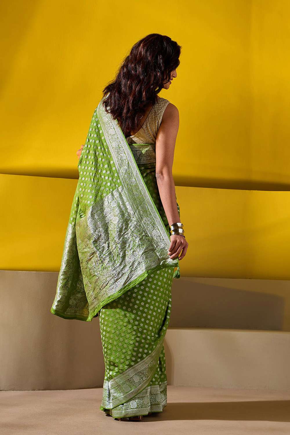 Green Woven Viscose Saree image number null
