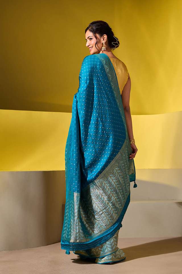 Dark Green Woven Viscose Saree thumbnail image number null