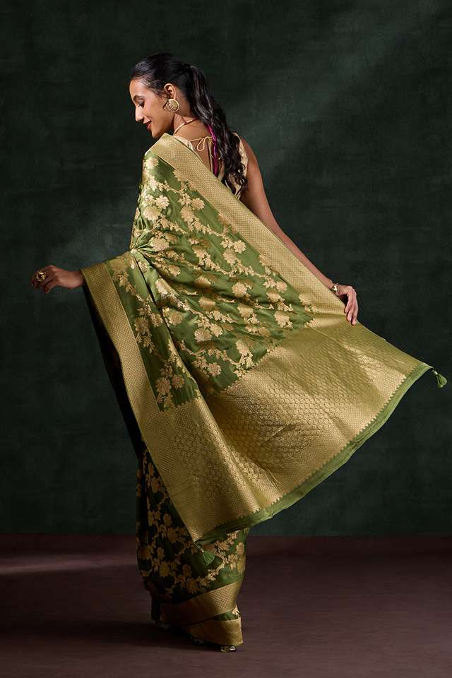 Green Woven Viscose Saree thumbnail image number null