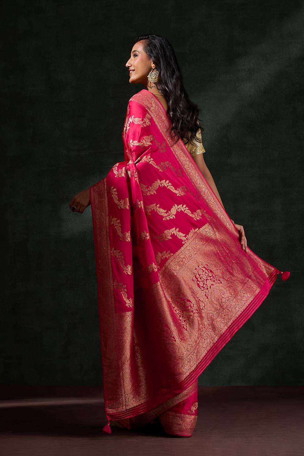 Red Woven Viscose Saree image number null