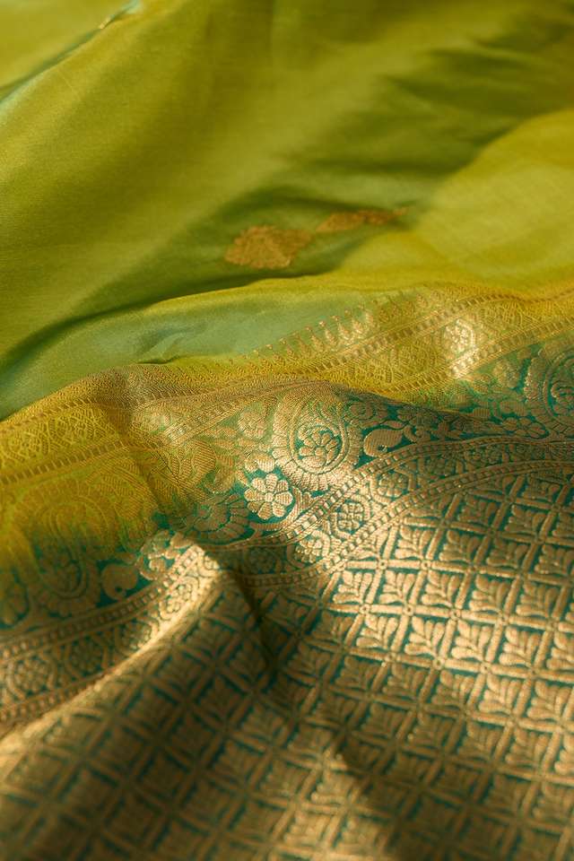 Green Woven Apsara Silk Viscose Saree thumbnail image number null