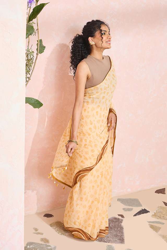Light Yellow Bengal Screen Printed Pure Mulmul Cotton Saree thumbnail image number null