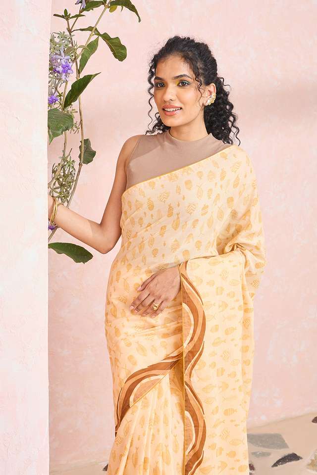 Light Yellow Bengal Screen Printed Pure Mulmul Cotton Saree thumbnail image number null