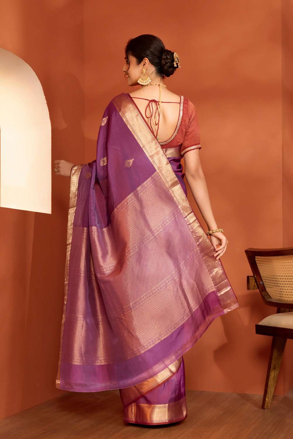Violet Woven Apsara Silk Viscose Saree image number null