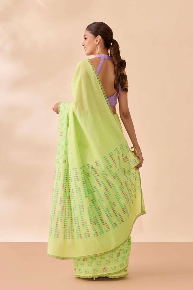 Light Green Screen Printed Bengal Pure Cotton Saree thumbnail image number null