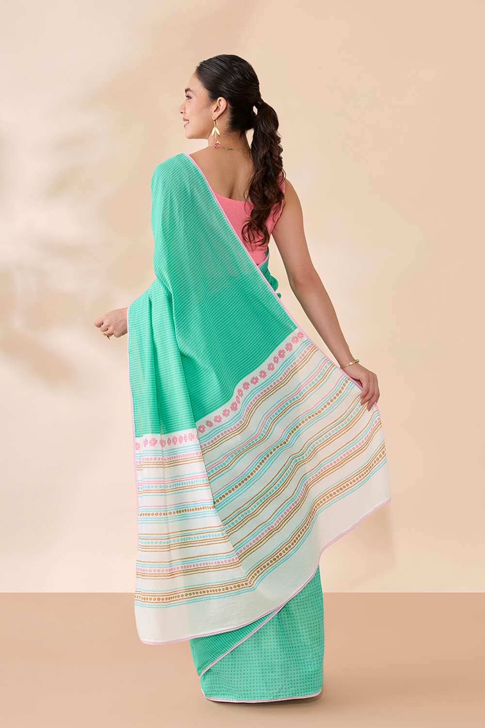 Green Screen Printed Bengal Pure Cotton Saree image number null